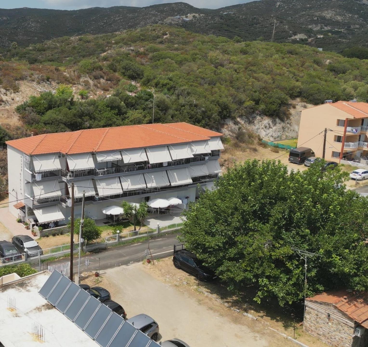 House Stella Kalamitsi - Studios & Apartments Exterior photo